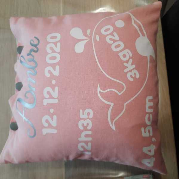 cadeau naissance coussin